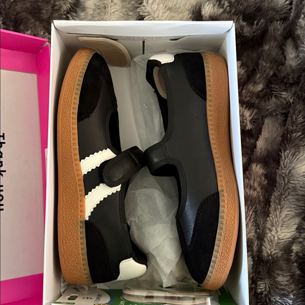 Hey Girl by Corky’s Black Mary Jane Sneakers with Gum Sole, ladies - Picture 3 of 4